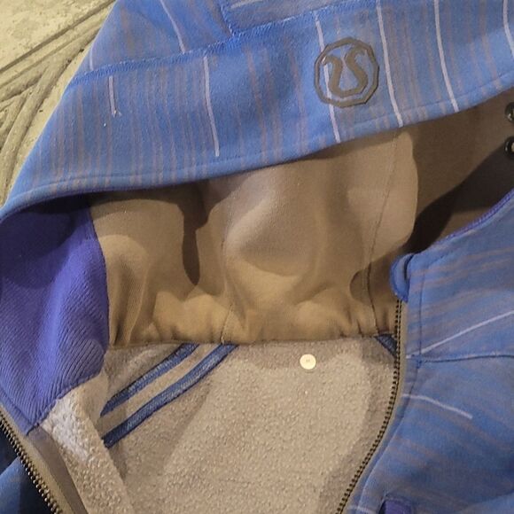 𝅺lululemon Athletica Zipup Hoodie Medium - Picture 2 of 7